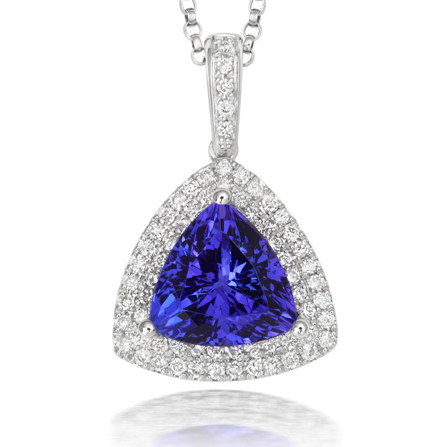 Classic Tanzanite Pendant